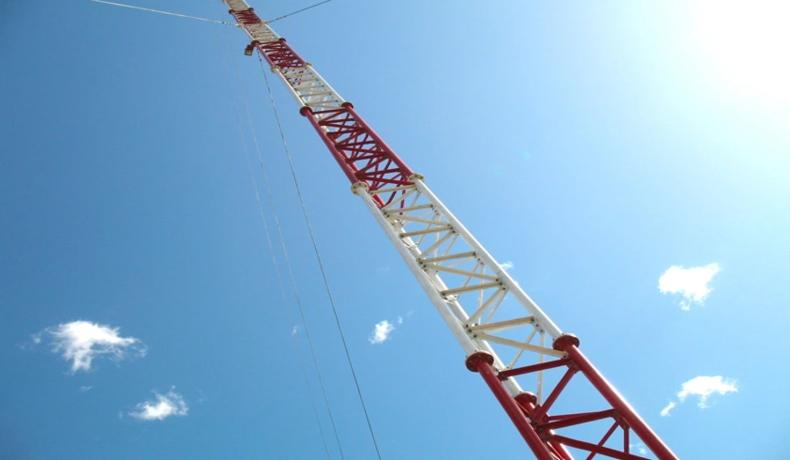 سيناريوهات تطبيق برج القطب Guyed