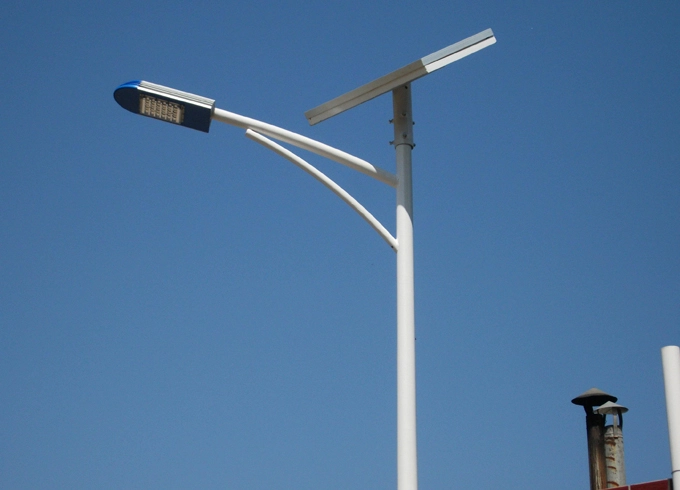 عمود مصباح الشارع