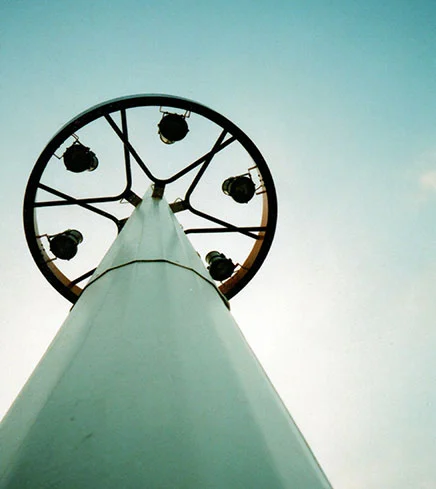 أبراج فولاذية عالية الجودة حسب الطلب